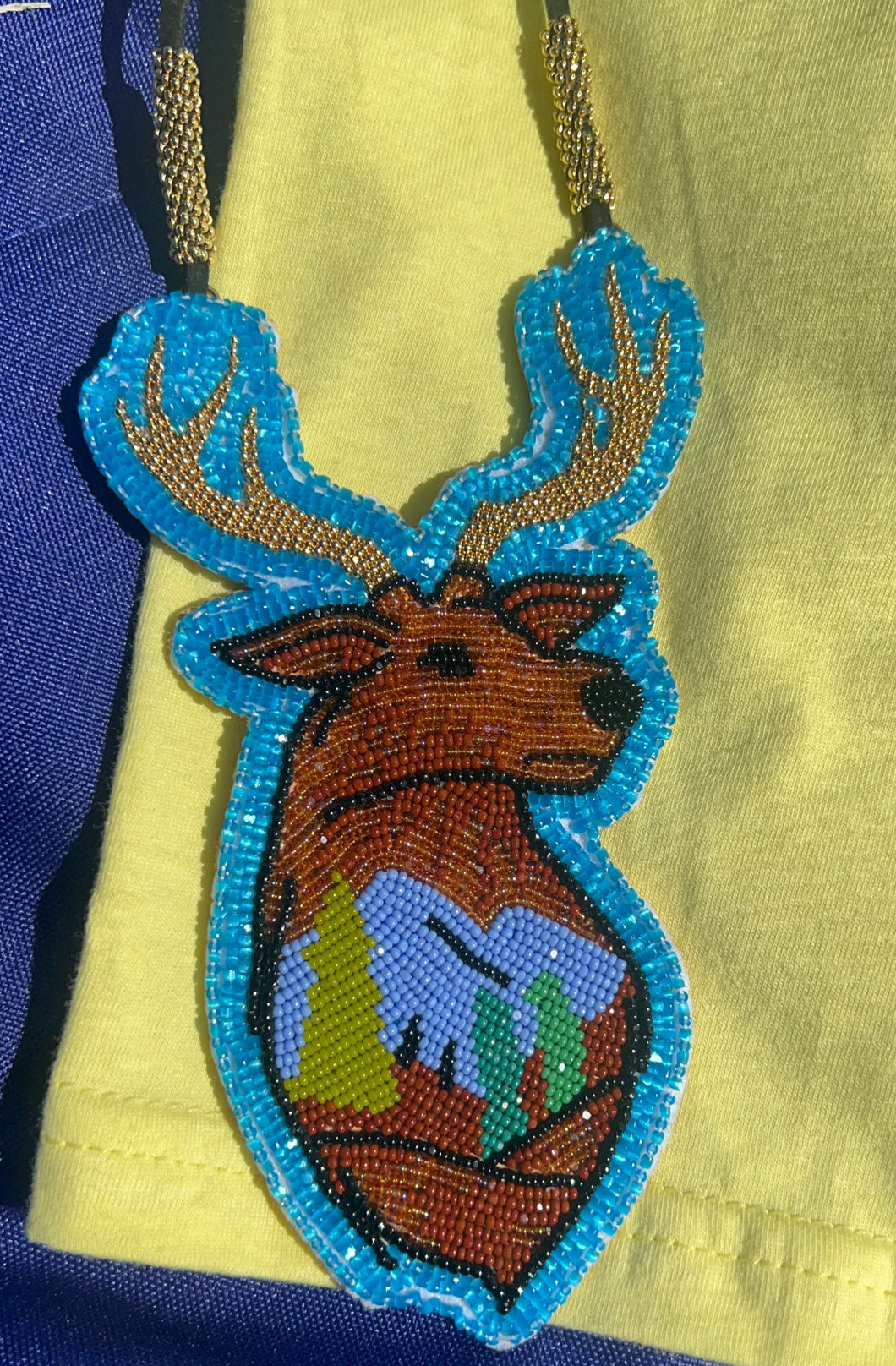 Deer Medallion w/ Mountain Scene